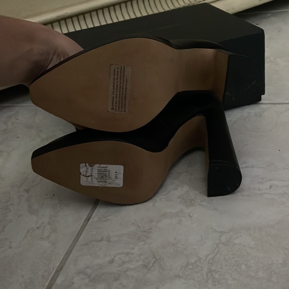 Gabrielle Union Black Heels - Picture 4 of 4